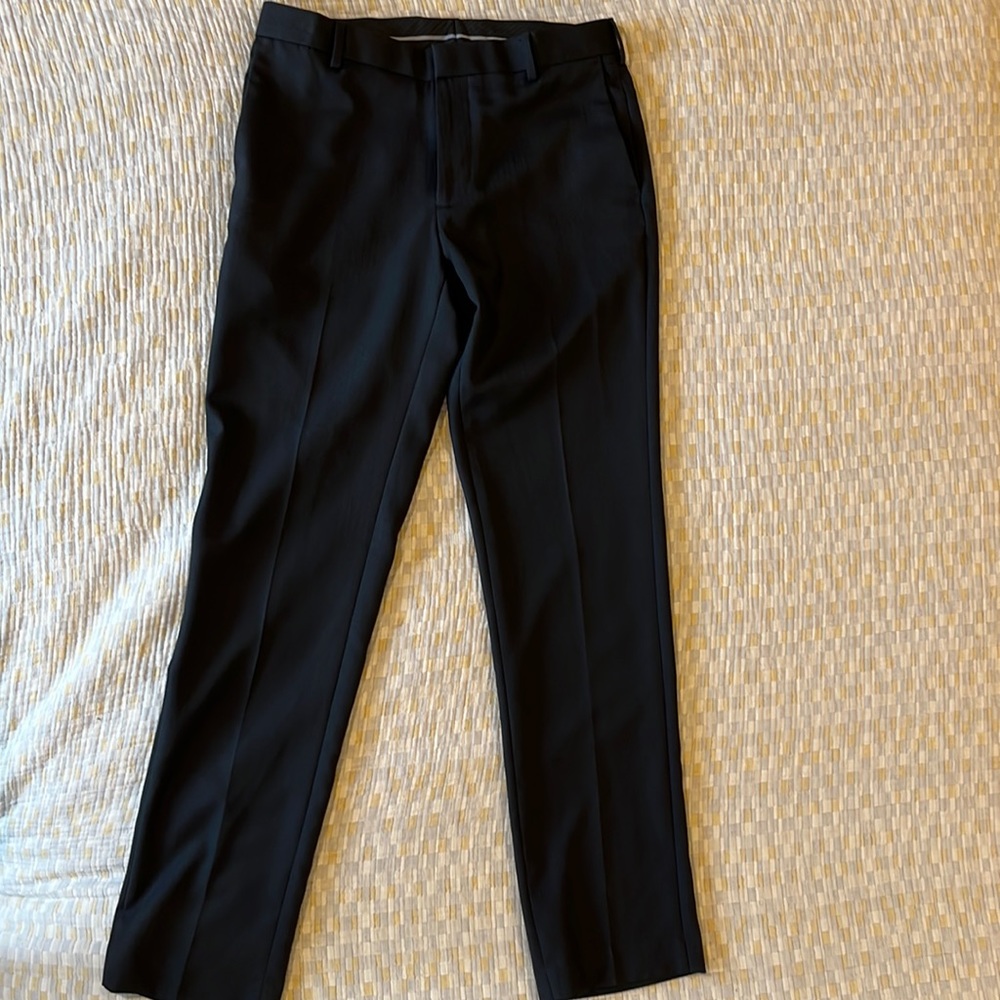 Van Heusen Traveler Slim Black Slacks